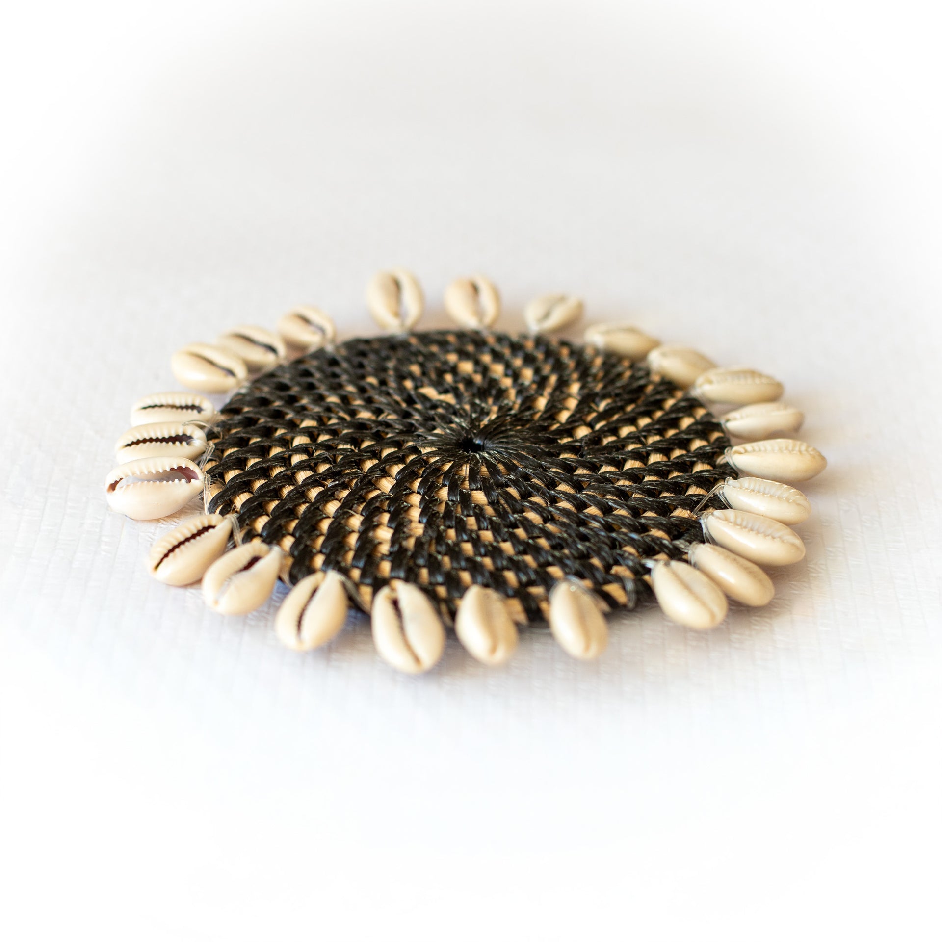 Decorative dining table placemat